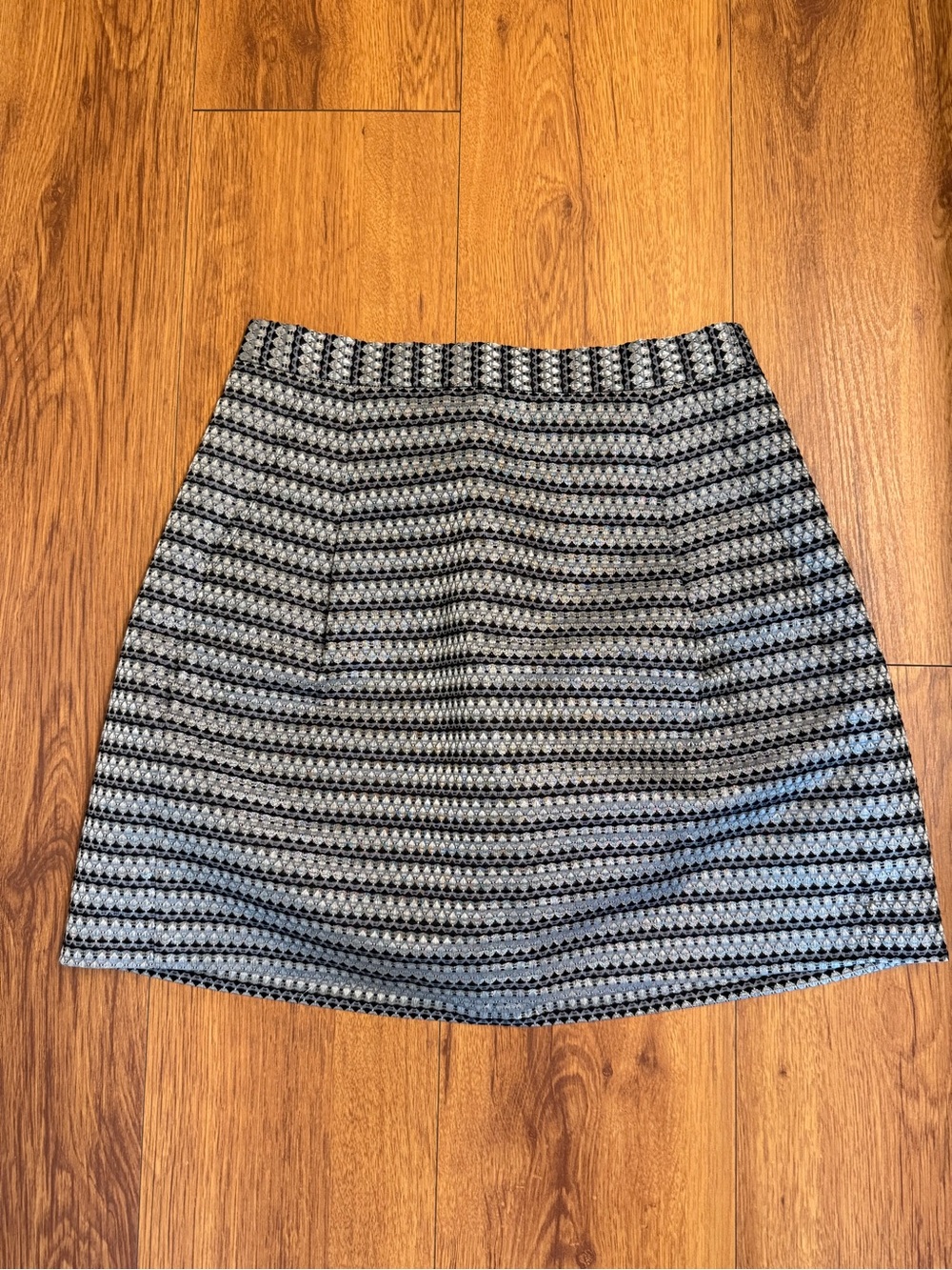 BCBGMaxAzria Black and Gray Textured Mini Skirt